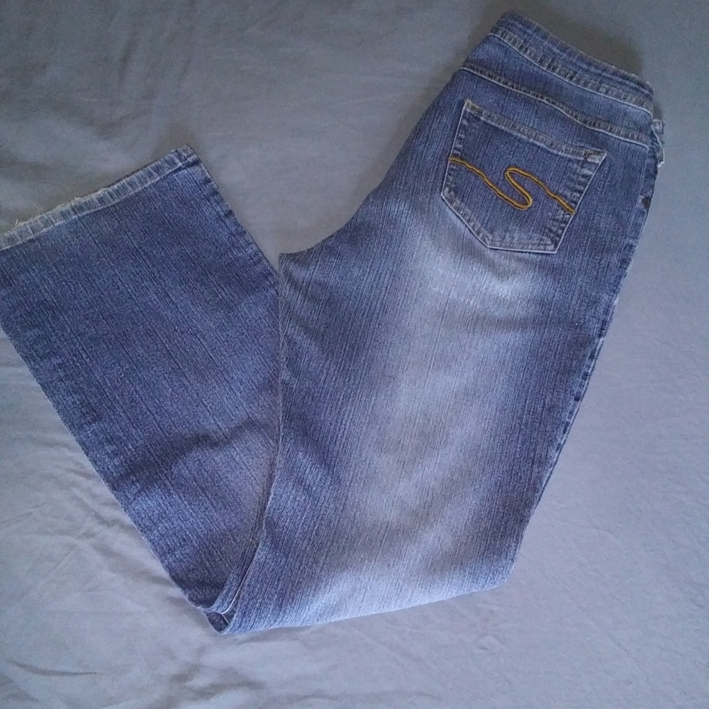 Cato's blue jeans